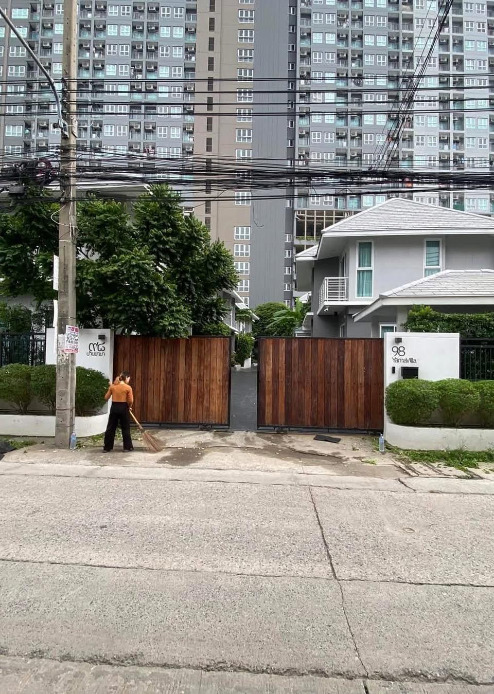 素坤逸别墅出租 主图